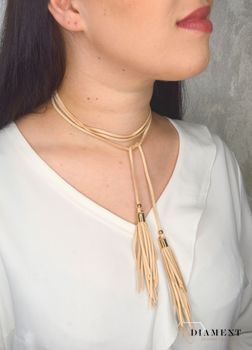 Naszyjnik choker beżowy rzemyk z chwostami i złotymi dodatkami DIA-NSZ-0077-BEŻ Ż. Ciekawy, oryginalny naszyjnik choker to dodatek idealny na lato. Choker to obecnie jeden z najmodniejszych rodzajów naszyjników, ko (1).JPG